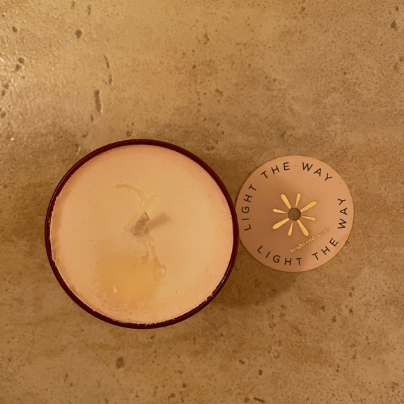 4oz.  pomegranate and champagne scented candle made by young moms in Chicago!!! - Picture 9 of 11